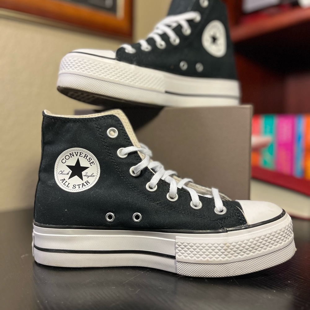 Platform Converse